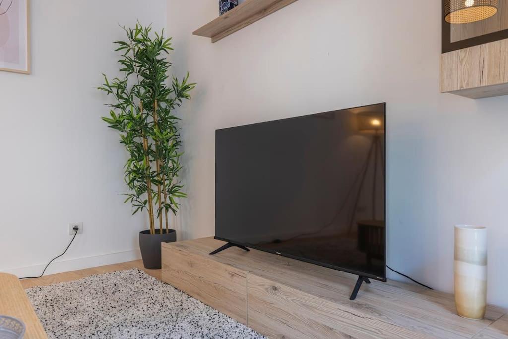 Campolide Lovely 2 Bedroom By Innkeeper Lisbona Esterno foto