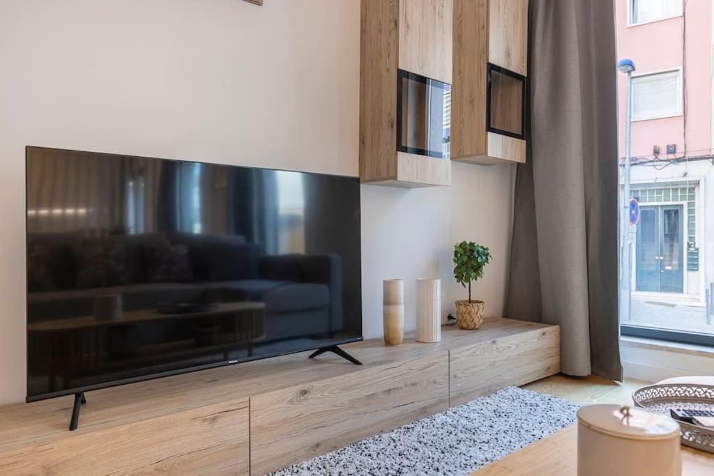 Campolide Lovely 2 Bedroom By Innkeeper Lisbona Esterno foto